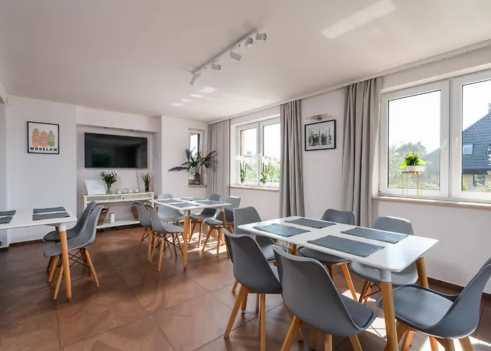 ゲストハウス Sleeply Zlotniki